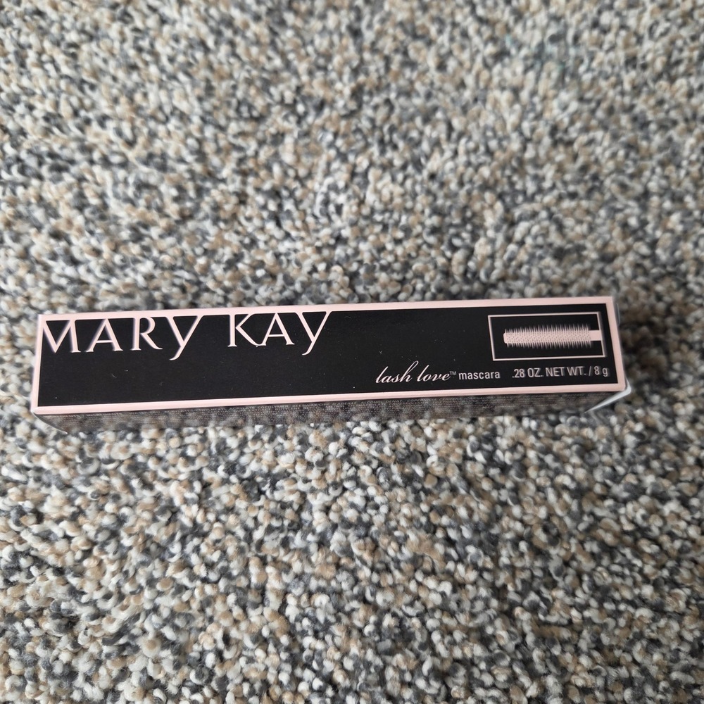 Mary Kay Lash Love Mascara I Love Black 0.28 oz Volumizing Defining 041481